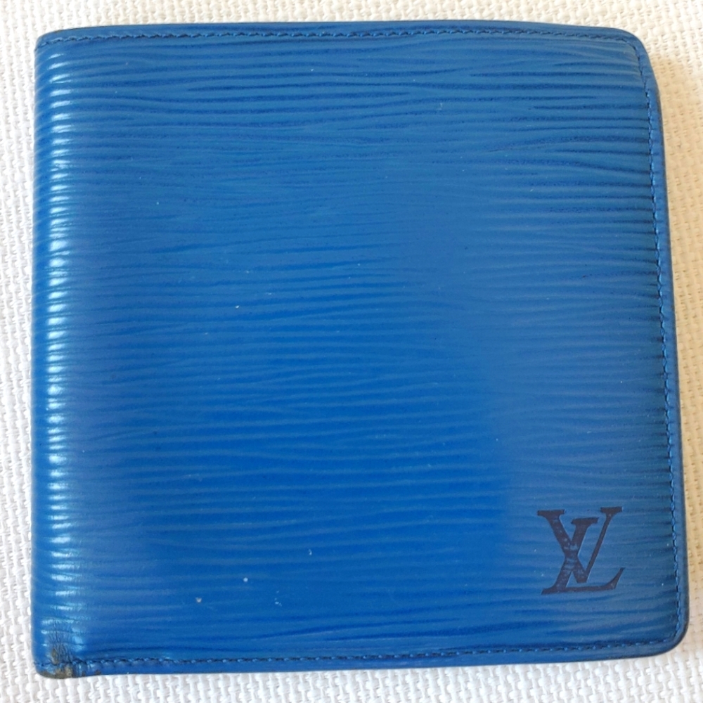 Louis Vuitton Epi leather bifold wallet